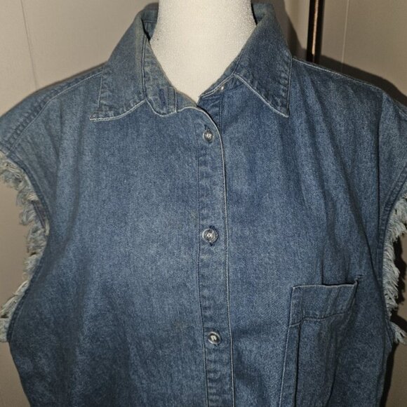 ELEMENTS Sleeveless Denim Button Front Short Ladies LARGE - Picture 3 of 3